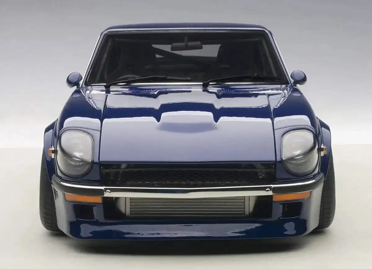 Autoart 1/18 Nissan Fairlady Z S30 Devil's Z- Japan Figure Store - #1 Bring To You The Best Japanese Goods