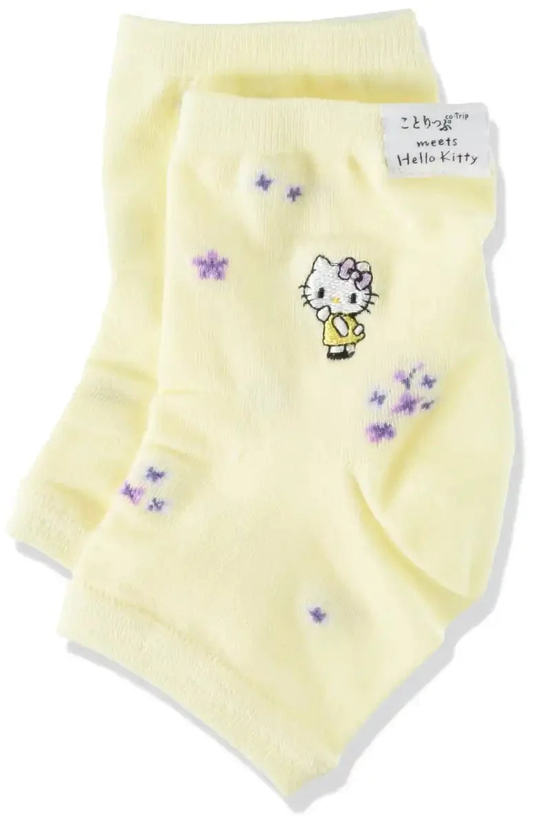 Sanrio Women's Cream Socks 23-25cm - Cozy and Comfortable Fit- Japan Figure Store - #1 Bring To You The Best Japanese Goods