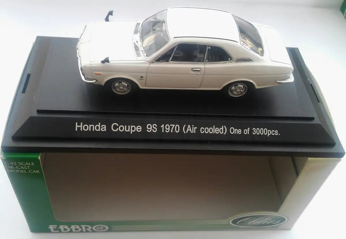 Ebro 1/43 Honda Coupe 9 1970 White Finished Product- Japan Figure Store - #1 Bring To You The Best Japanese Goods