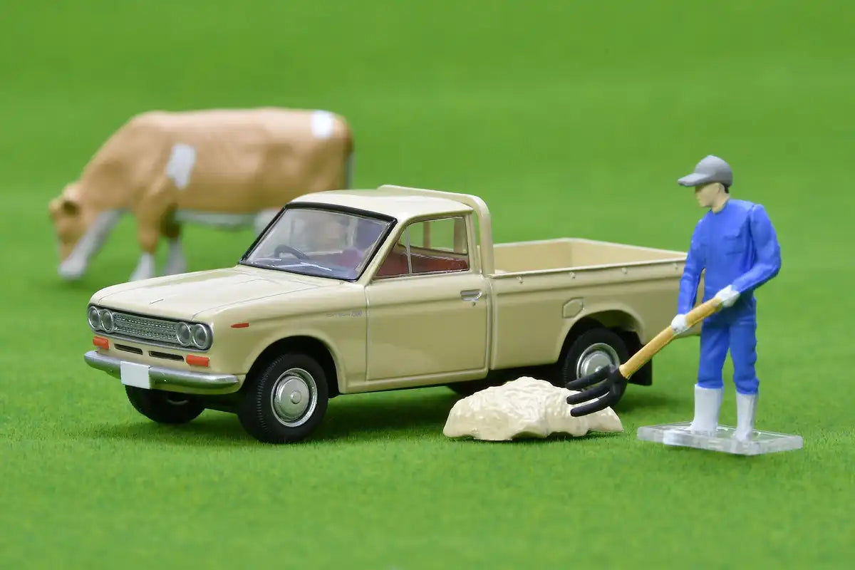 Tomytec Tomica Limited Vintage Datsun 1300 Truck Light Brown 1/64 Scale with Figure- Japan Figure Store - #1 Bring To You The Best Japanese Goods