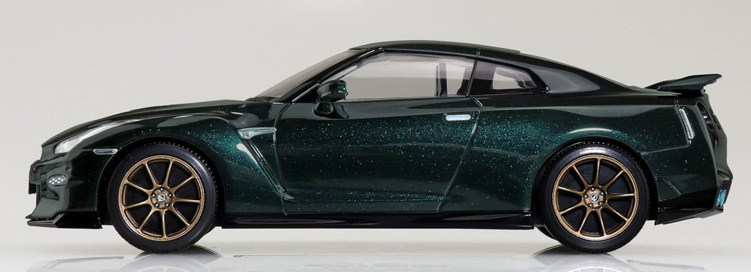 Aoshima 1/32 Rakupla Nissan R35 GT-R 2024 Midnight Purple Snap Kit