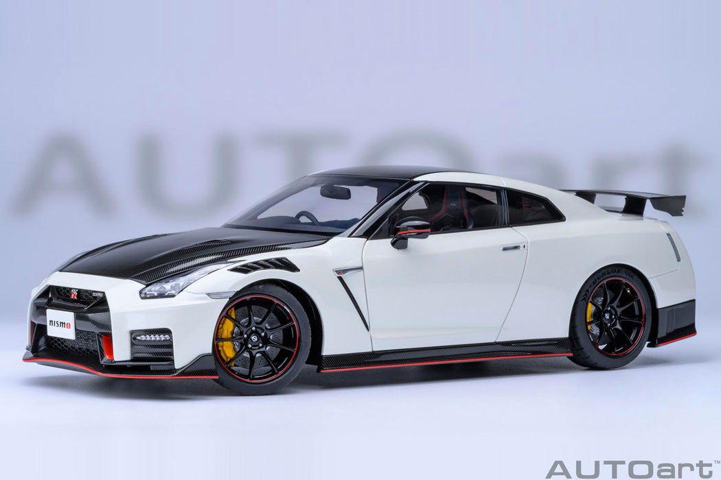 Autoart 1:18 Scale Nissan GT-R R35 Nismo Special Edition Pearl White Model