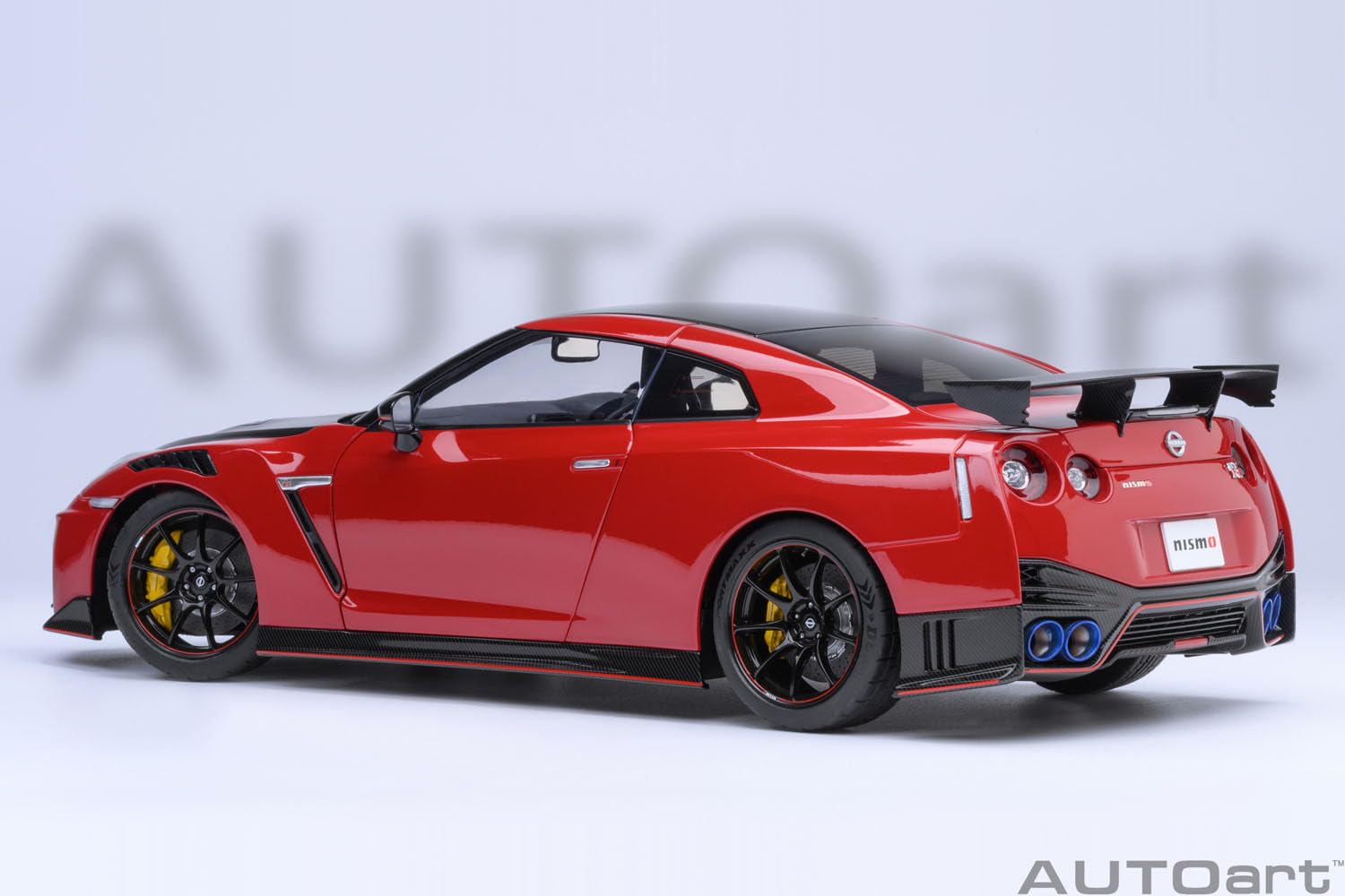 Autoart 1/18 Nissan GT-R R35 Nismo Special Edition Vibrant Red Model- Japan Figure Store - #1 Bring To You The Best Japanese Goods