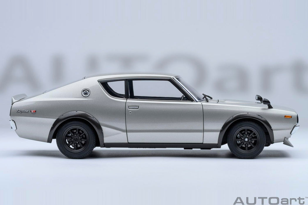 Autoart Nissan Skyline 2000GT-R 1:18 Model Tuned Silver Edition 77466