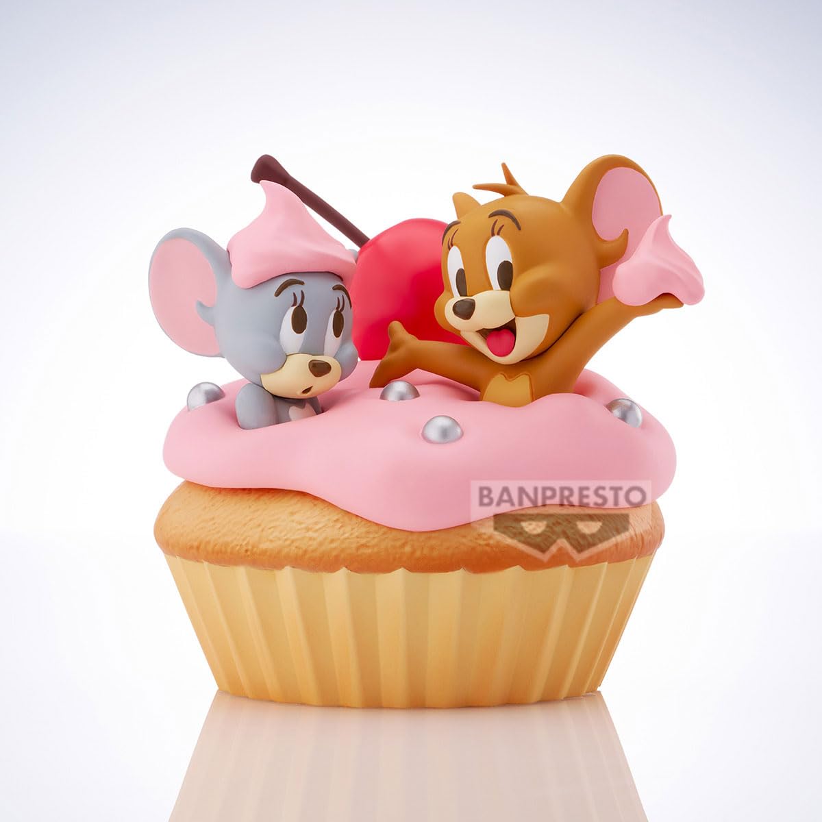 Figurine en vinyle souple Banpresto Tom et Jerry, cupcakes sucrés, objet de collection.