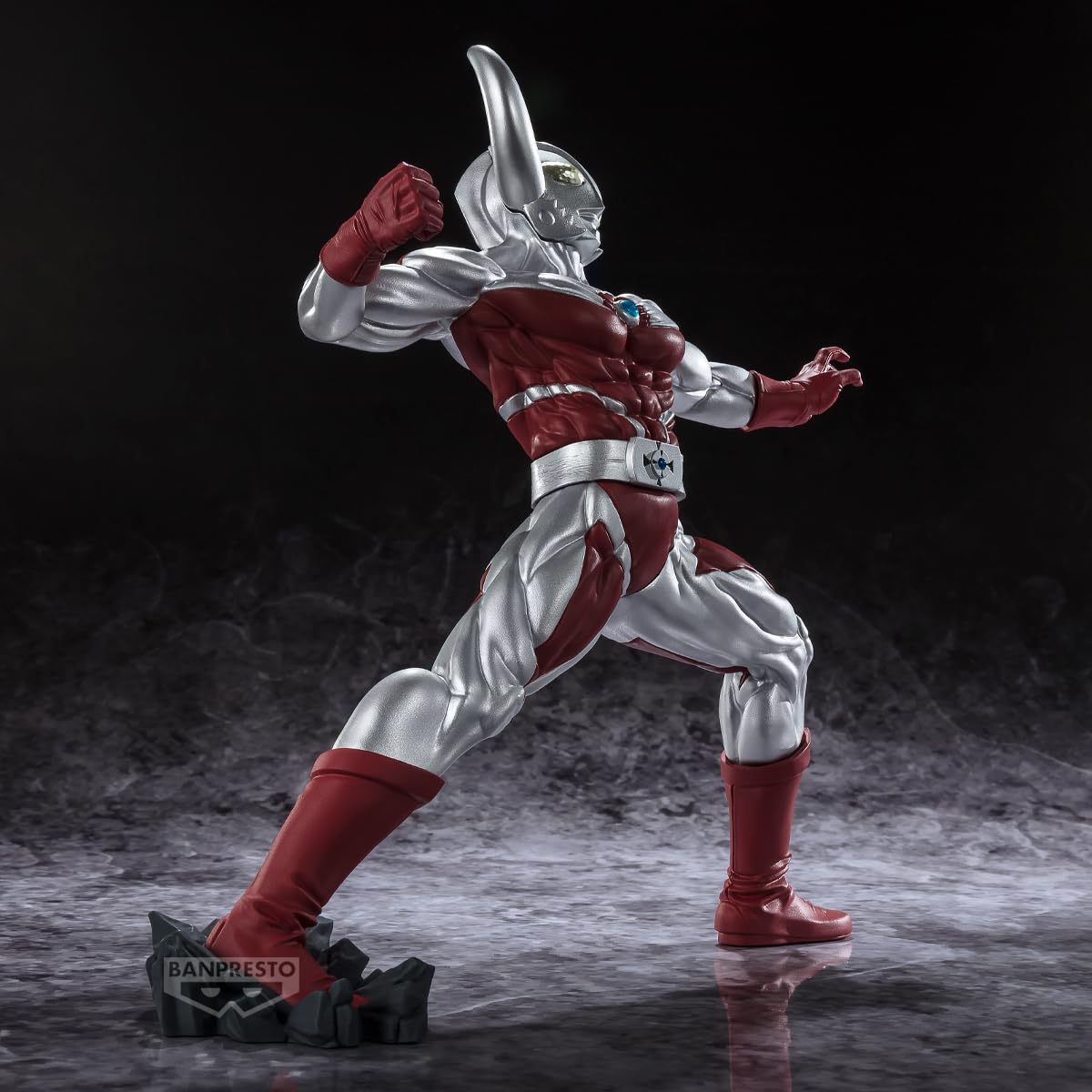 Banpresto Ultraman Ultra Gokais Father Collectible Figure