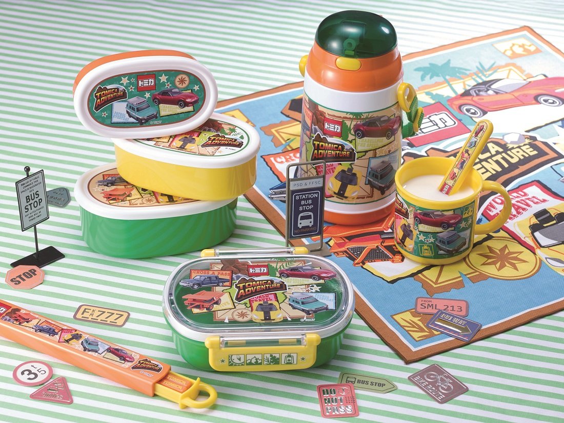 Skater 310ml Tomica Fire Truck Themed Die-Cut Lunch Box Lbd2-A- Japan Figure Store - #1 Bring To You The Best Japanese Goods