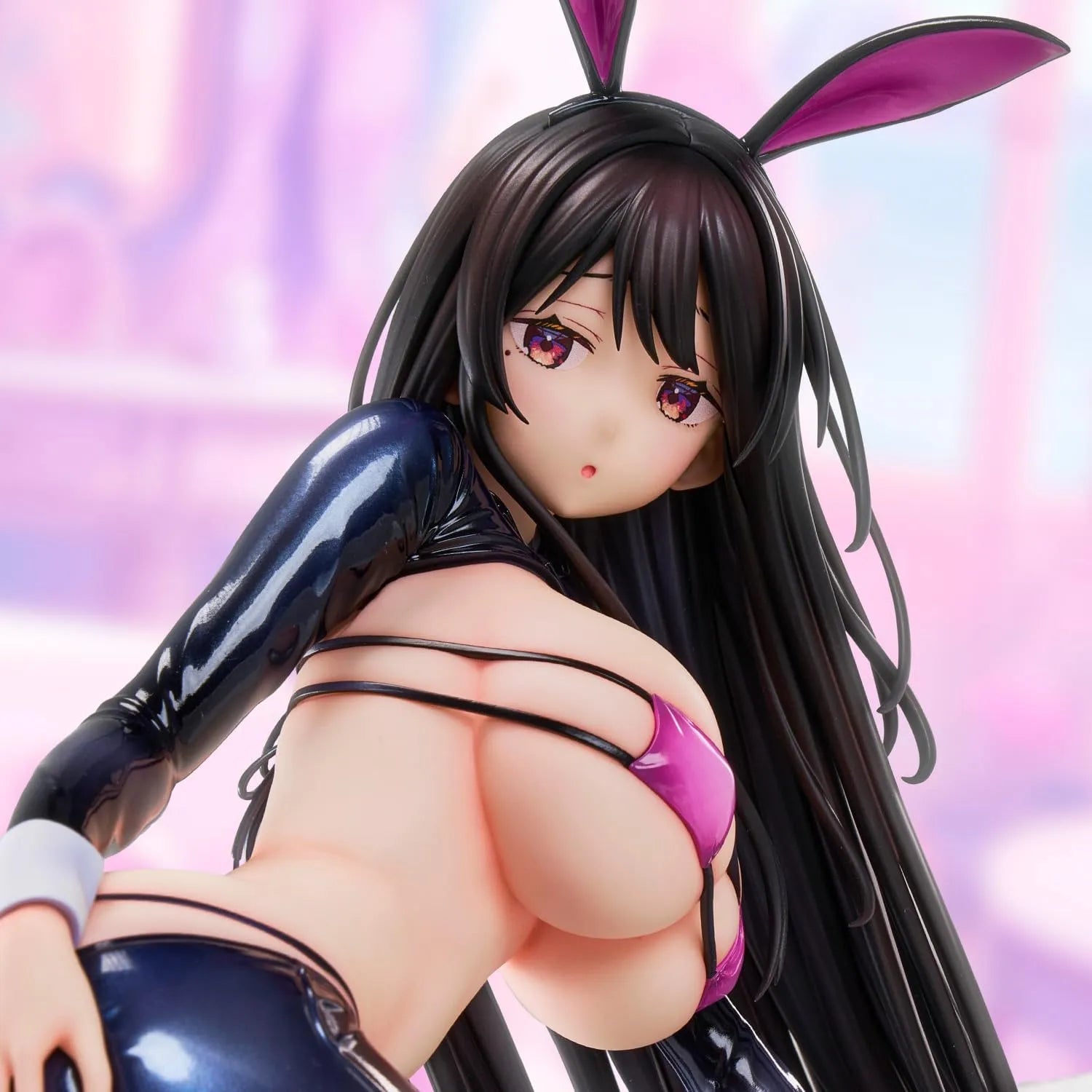 Union Creative Hirari Illustration Inverted Bunny PVC ABS Figure