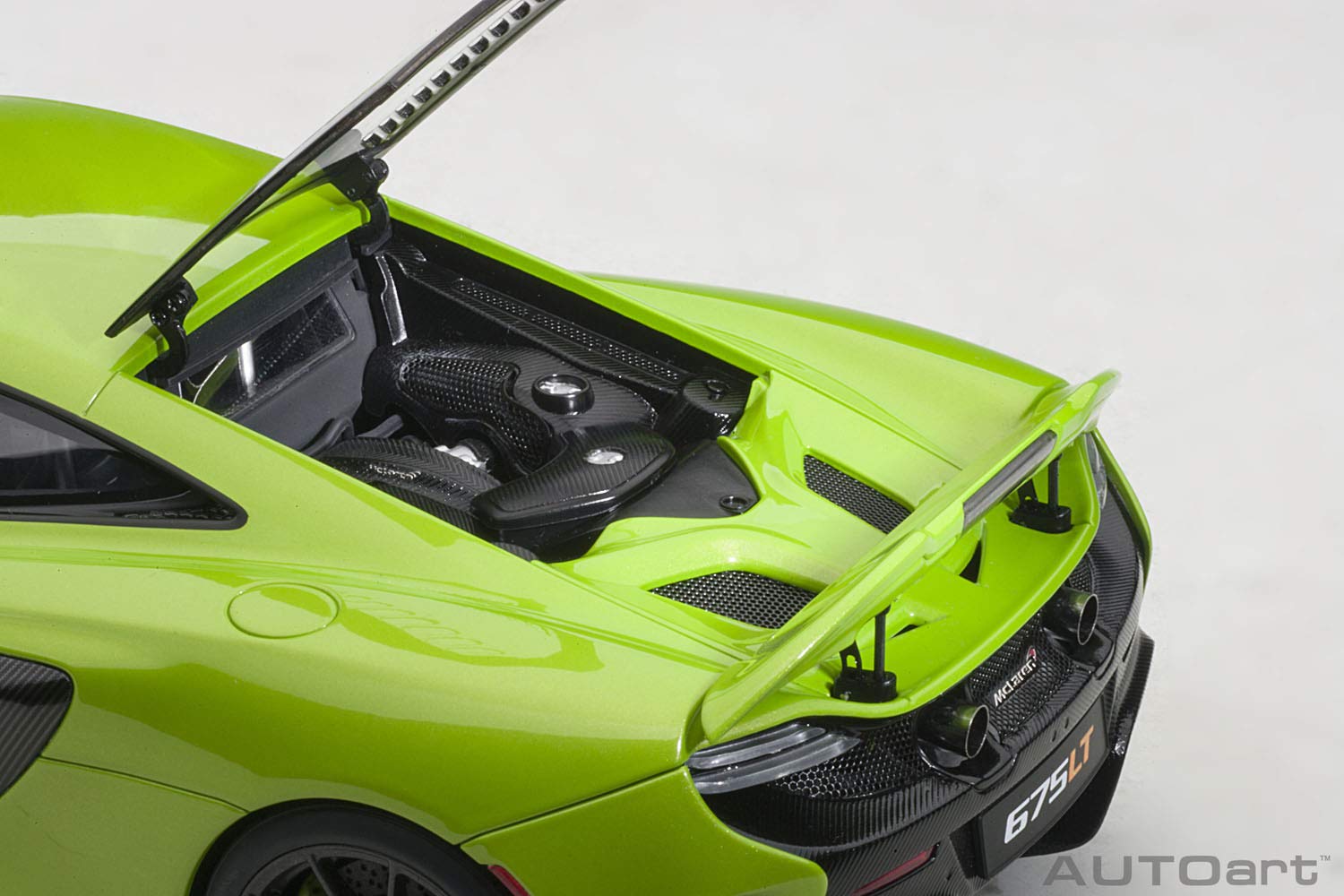 Autoart 1/18 McLaren 675 LT Green- Japan Figure Store - #1 Bring To You The Best Japanese Goods