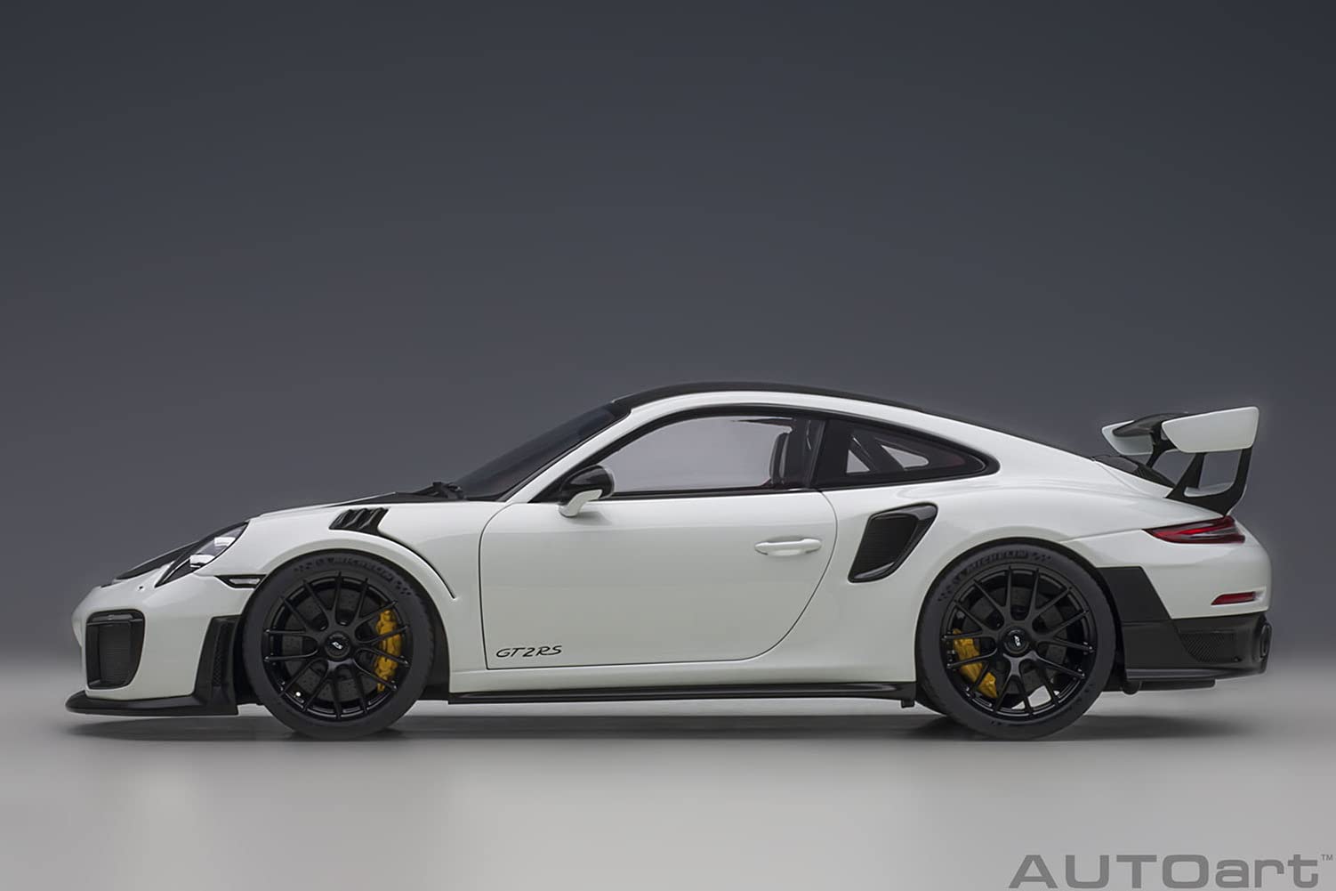 Autoart 1/18 Porsche 911 GT2 RS Weissach Pkg White/Carbon 78171- Japan Figure Store - #1 Bring To You The Best Japanese Goods