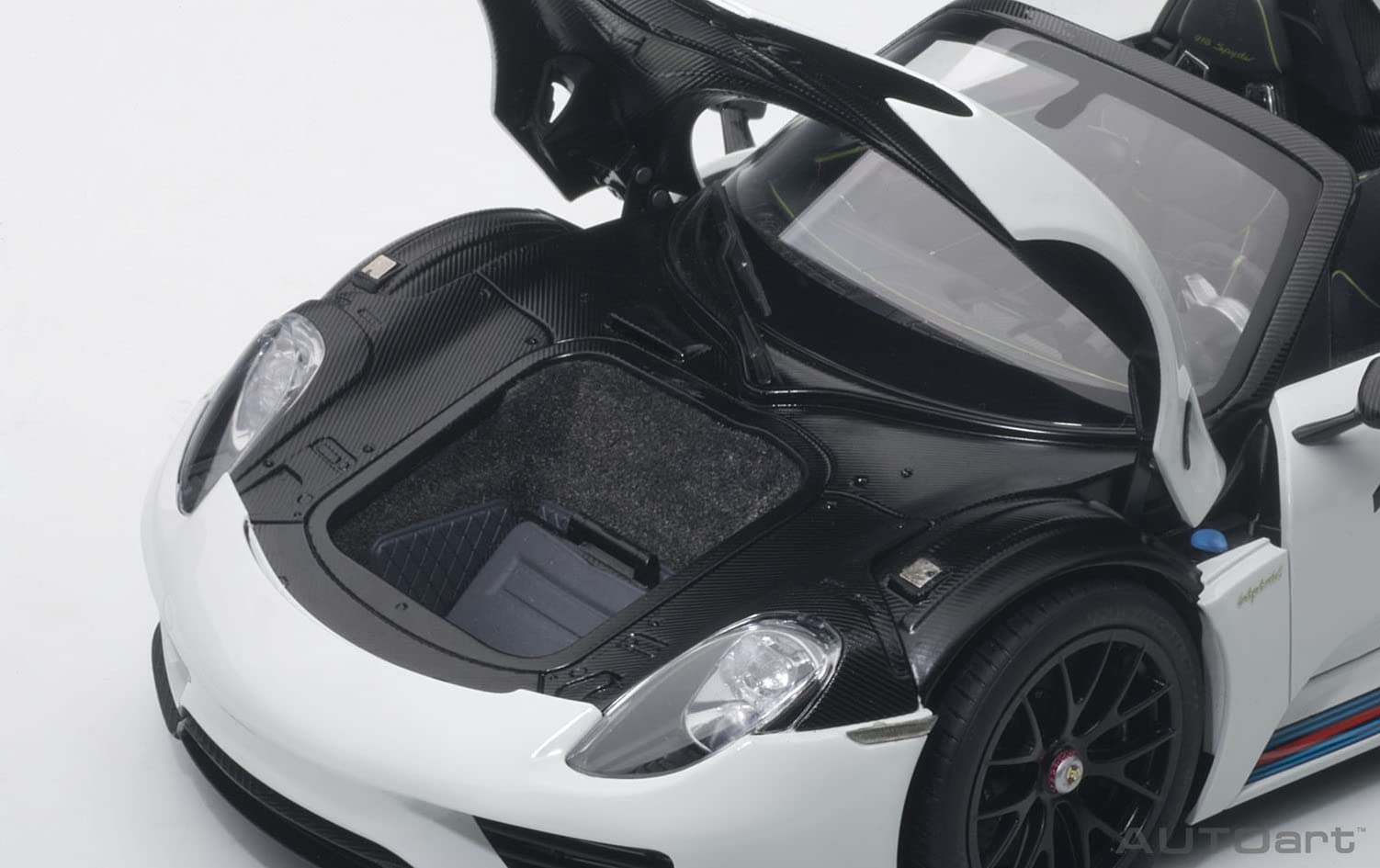 Autoart 1/18 Porsche 918 Spyder White/Martini- Japan Figure Store - #1 Bring To You The Best Japanese Goods
