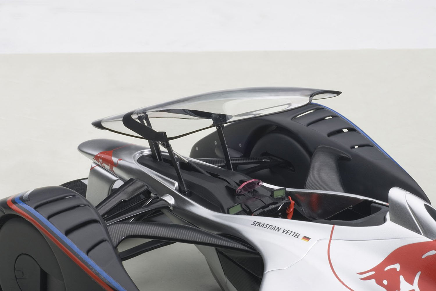 Autoart 1/18 Red Bull X2014 Fun Car (Hyper Silver)- Japan Figure Store - #1 Bring To You The Best Japanese Goods