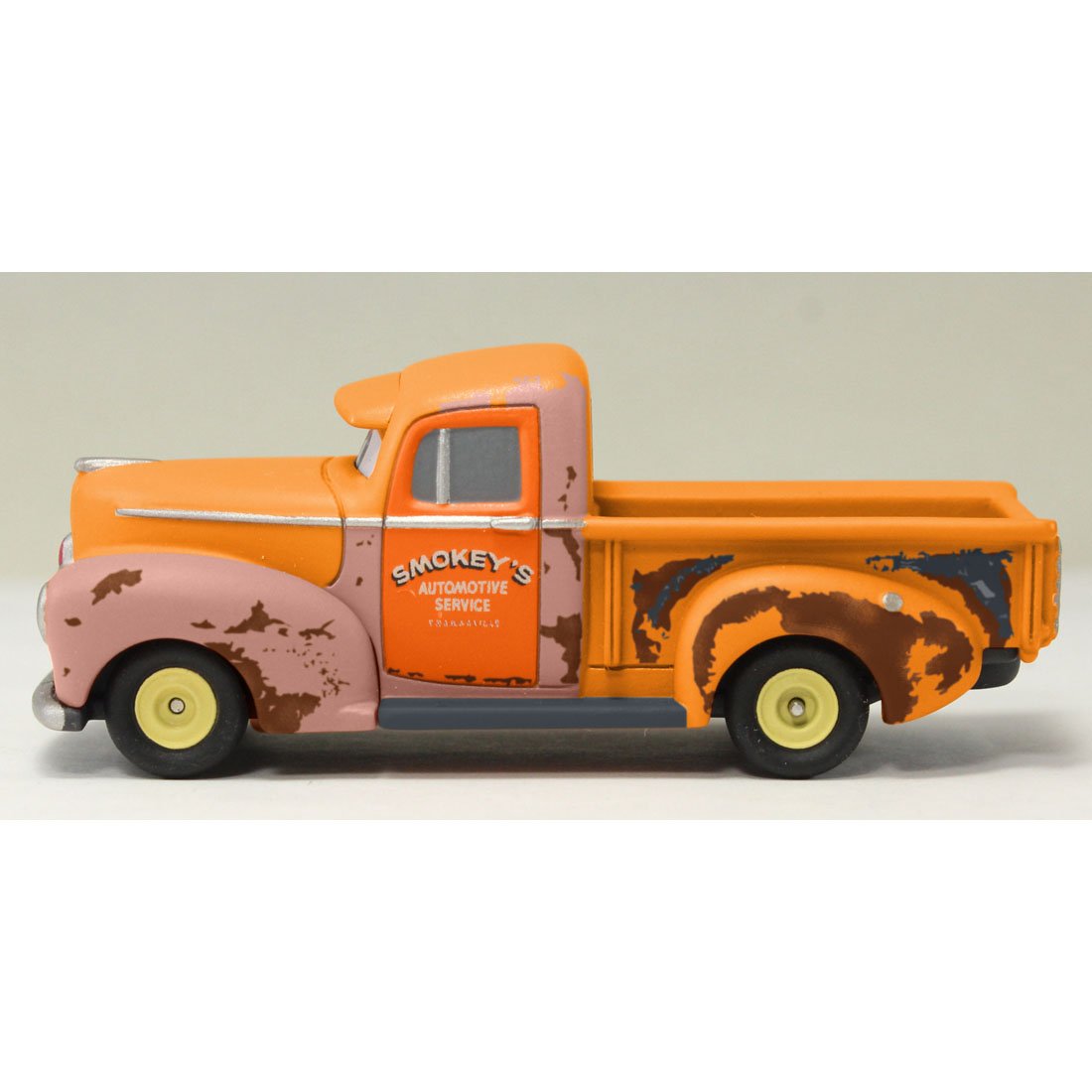 TAKARA TOMY Tomica C-48 Disney Cars Smokey Standard Type- Japan Figure Store - #1 Bring To You The Best Japanese Goods
