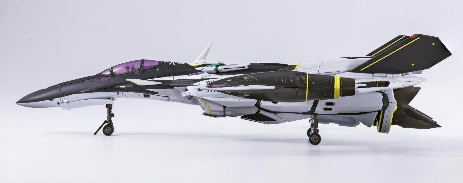 Dx Chogokin Macross F Yf-29 Durandal Valkyrie 30th Anniversary Color Ver Bandai- Japan Figure Store - #1 Bring To You The Best Japanese Goods