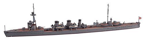 Hasegawa 1/700 Ijn Light Cruiser Tatsuta Model Kit - Japan Figure