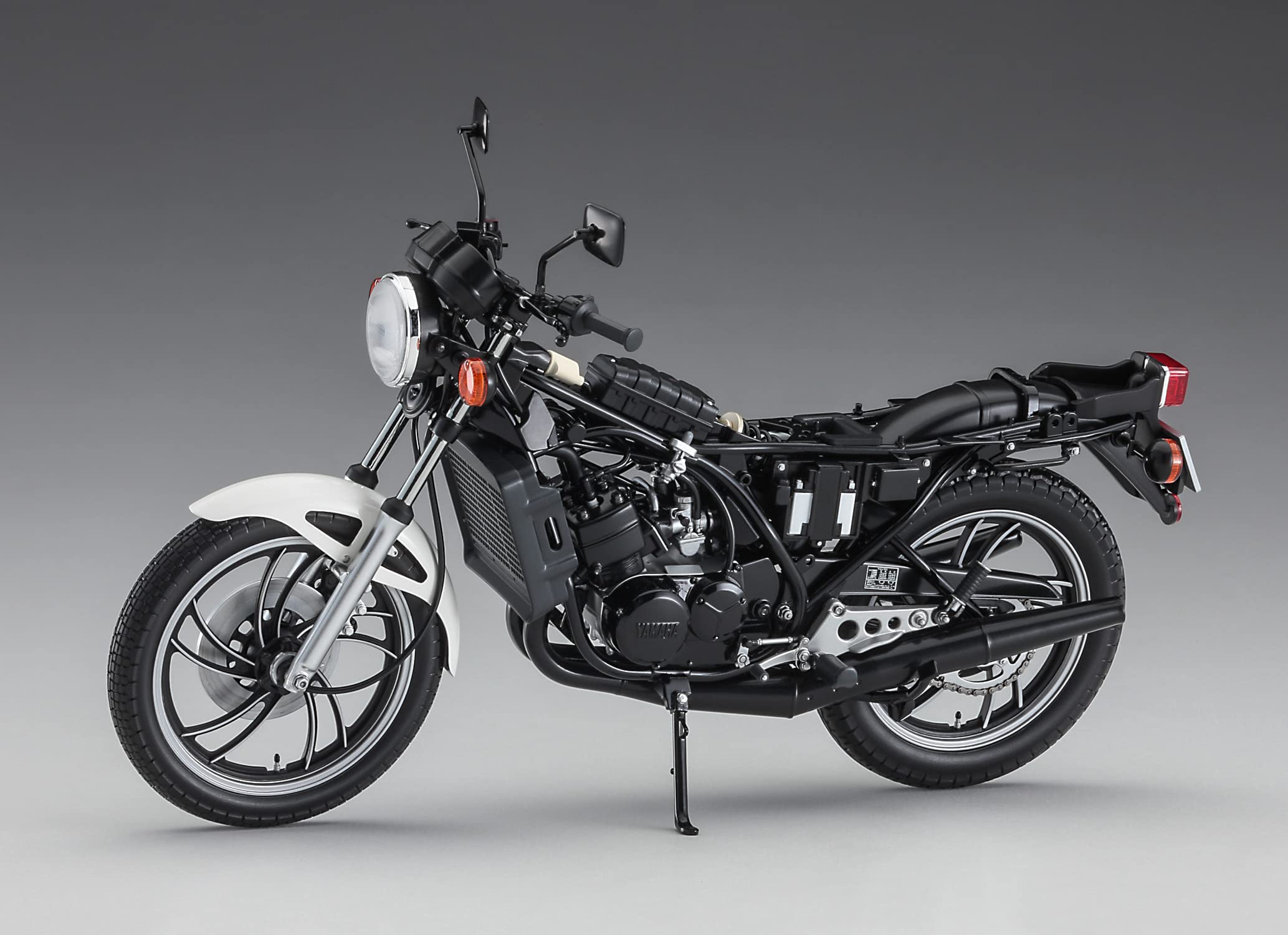 Hasegawa 1/12 Yamaha RZ250 (4L3) 1980 BK13- Japan Figure Store - #1 Bring To You The Best Japanese Goods