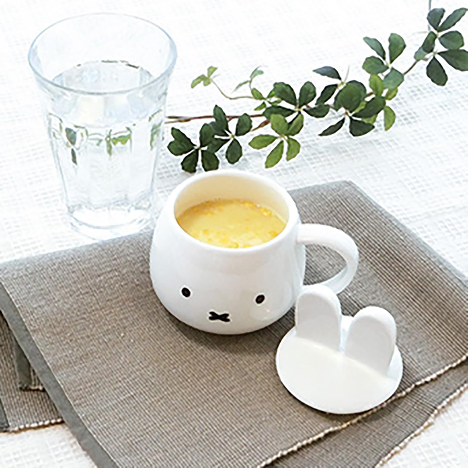 Kaneshotouki Miffy Mug w/Ear Lid 270ml 200101- Japan Figure Store - #1 Bring To You The Best Japanese Goods
