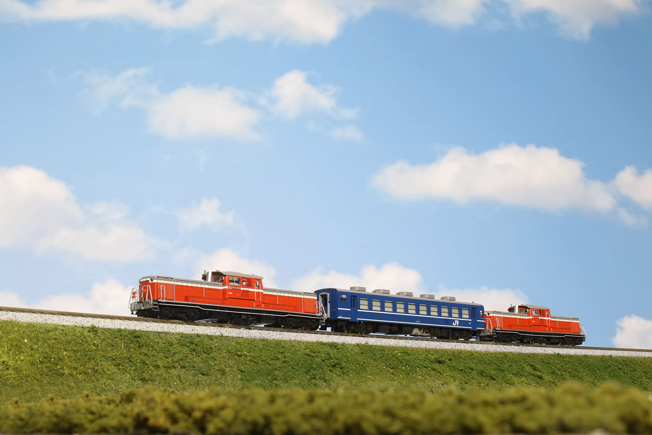 Kato Red Railway Diesel Locomotive N Gauge DD51 800 Series Takasaki Model 7008-G- Japan Figure Store - #1 Bring To You The Best Japanese Goods
