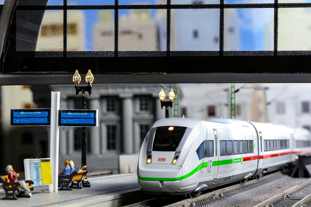 Kato N Gauge 4 Cars Basic Set 10-1542 Green Belt Railway Model Train- Japan Figure Store - #1 Bring To You The Best Japanese Goods