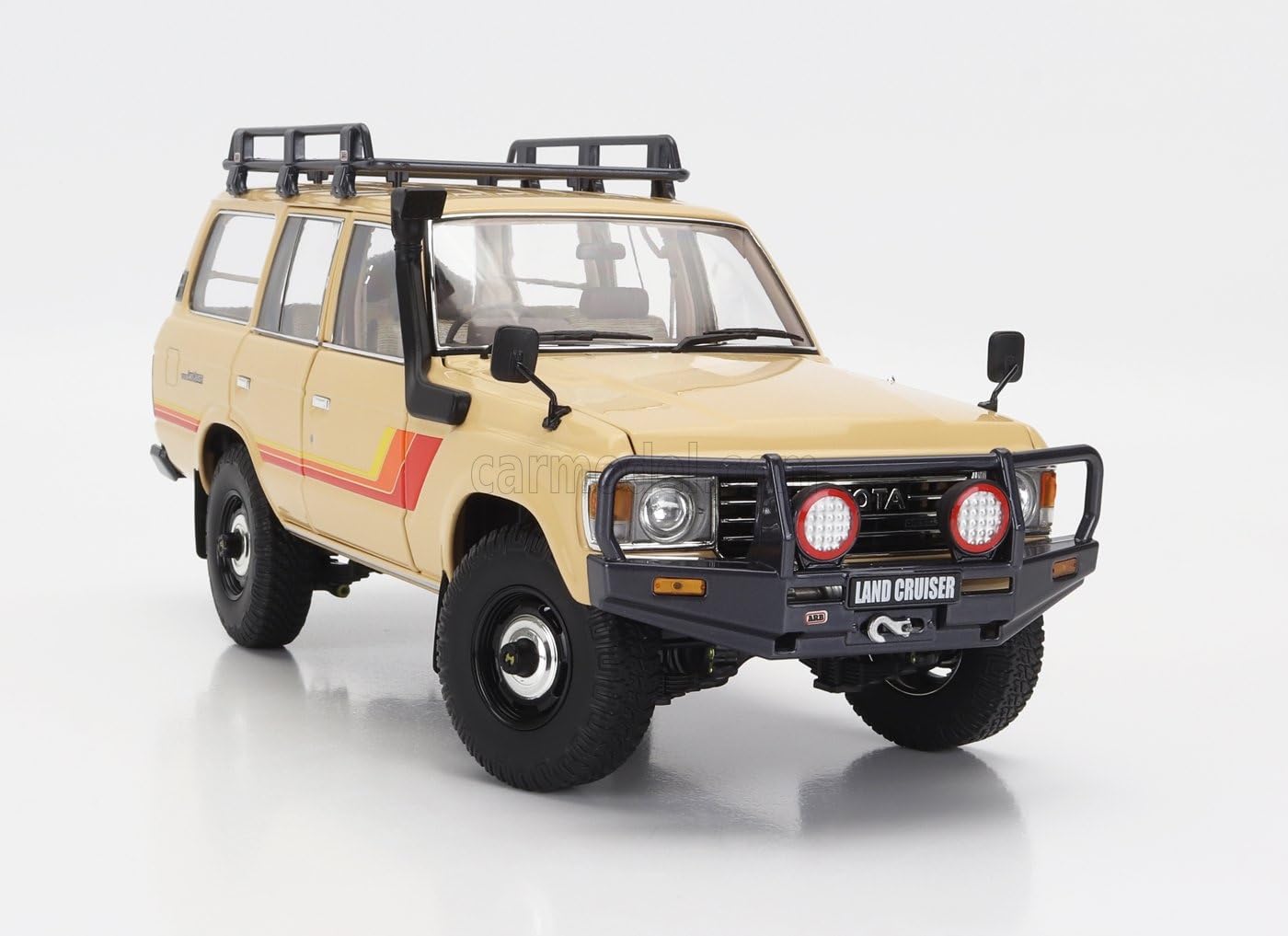 Kyosho 1/18 Toyota Land Cruiser 60 Beige w/Optional Parts- Japan Figure Store - #1 Bring To You The Best Japanese Goods
