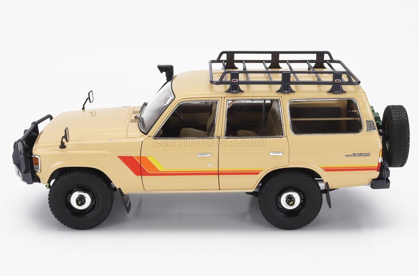 Kyosho 1/18 Toyota Land Cruiser 60 Beige w/Optional Parts- Japan Figure Store - #1 Bring To You The Best Japanese Goods