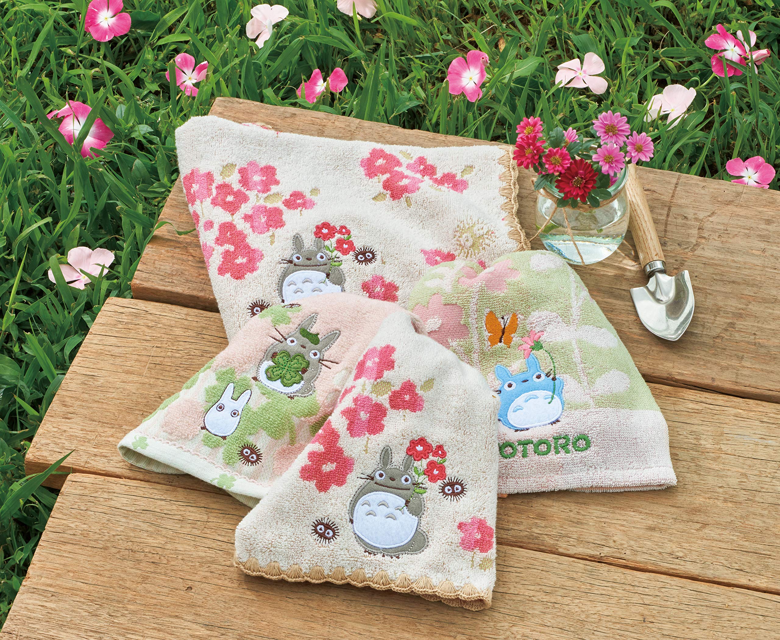 Towel Gift Set Spring Field Wt2P My Neighbor Totoro- Japan Figure Store - #1 Bring To You The Best Japanese Goods