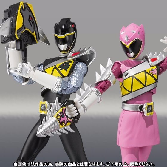 S.h.figuarts Zyuden Sentai Kyoryuger Kyoryu Black & Pink Set Figure Bandai Japan- Japan Figure Store - #1 Bring To You The Best Japanese Goods