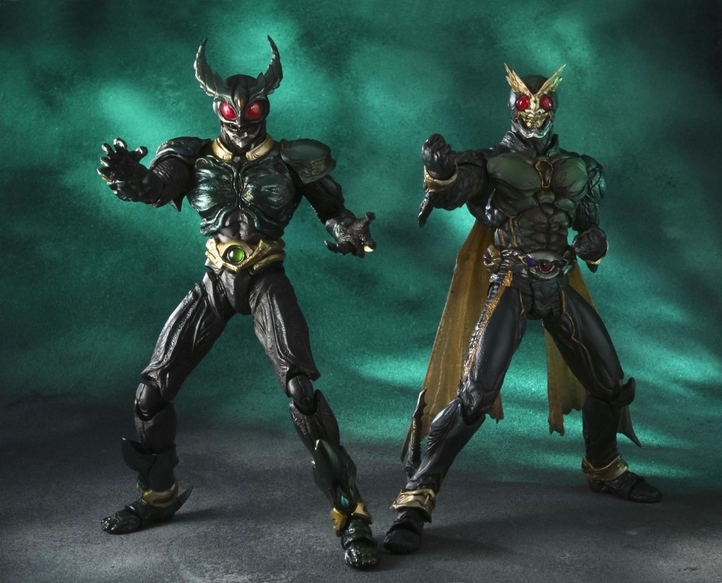 S.i.c. Masked Kamen Rider Gills & Another Agito Action Figure Bandai- Japan Figure Store - #1 Bring To You The Best Japanese Goods