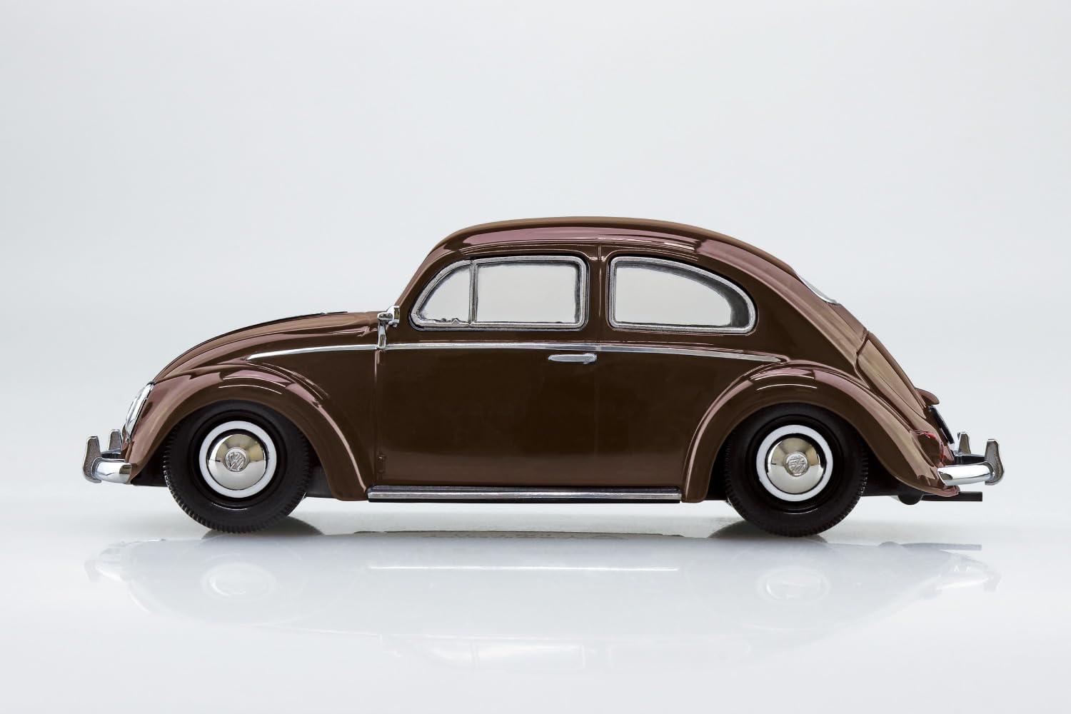 Aoshima 1/32 Rakupla Snap Kit Volkswagen Beetle Texas Brown Model