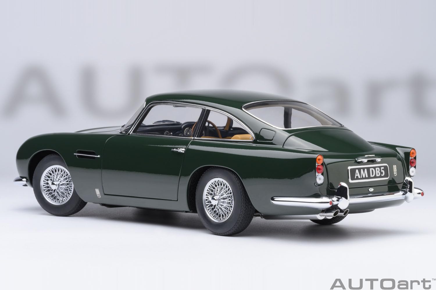 Autoart 1/18 Aston Martin DB5 Dark Green Model 70286