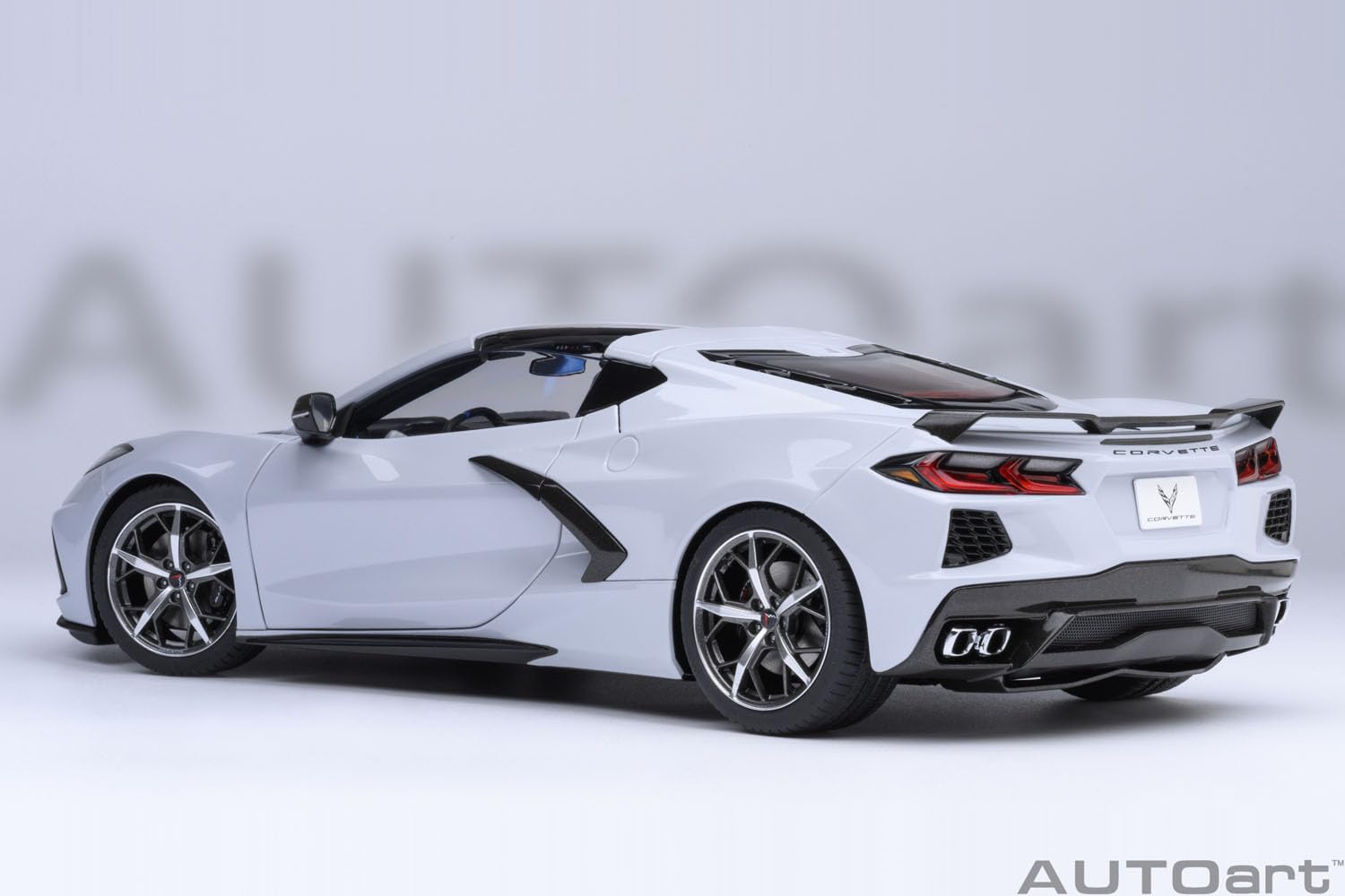 Autoart 1/18 Chevrolet Corvette C8 Stingray Z51 Gray Metallic Model Car