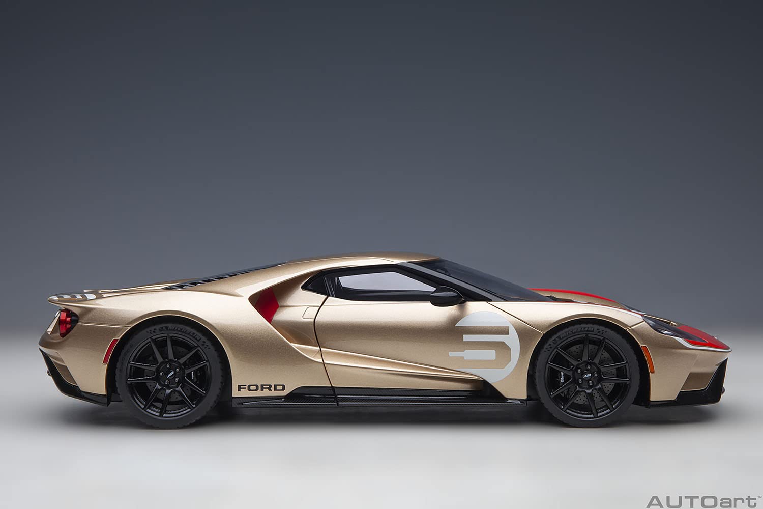 Autoart 1/18 Ford GT Holman Moody Heritage Edition Gold Red Model Car- Japan Figure Store - #1 Bring To You The Best Japanese Goods