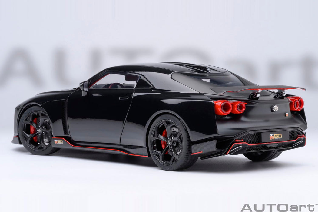 Modèle réduit Autoart Nissan GT-R50 Italdesign noir mat à l'échelle 1/18, référence 77513