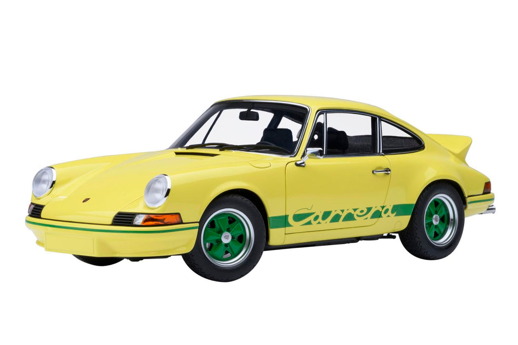 Modèle réduit 1/18 de la Porsche 911 Carrera 2.7 RS Autoart, couleur jaune clair avec bandes vertes.