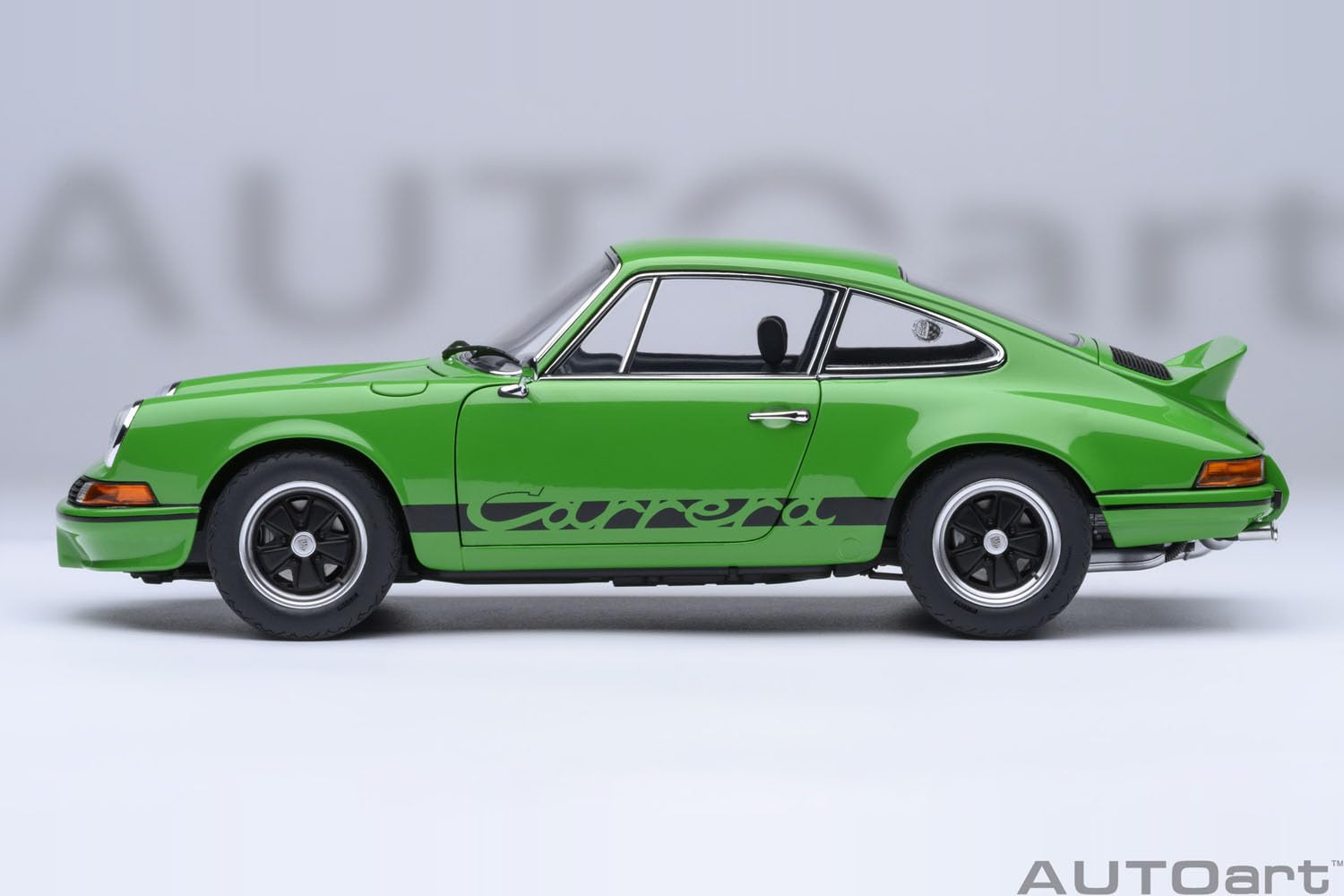 Autoart Porsche 911 Carrera 2.7 RS 1/18 Scale Viper Green Black Stripes Model