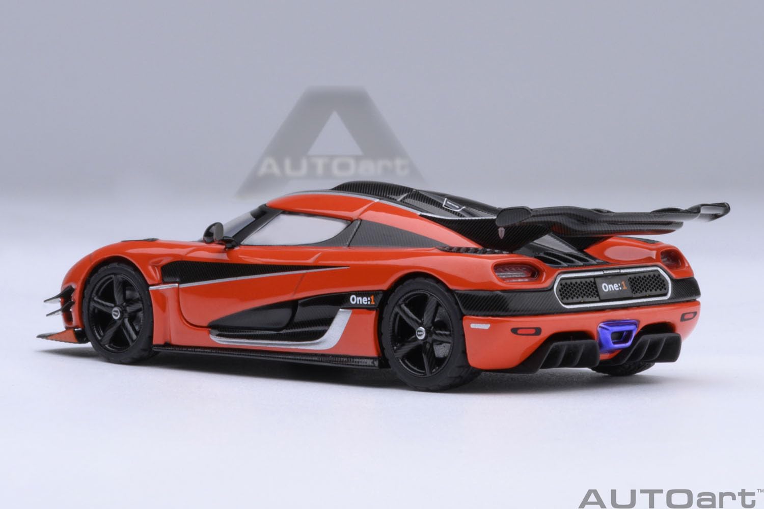 Autoart 1/64 Koenigsegg One1 Orange Carbon Black Silver Model 20044