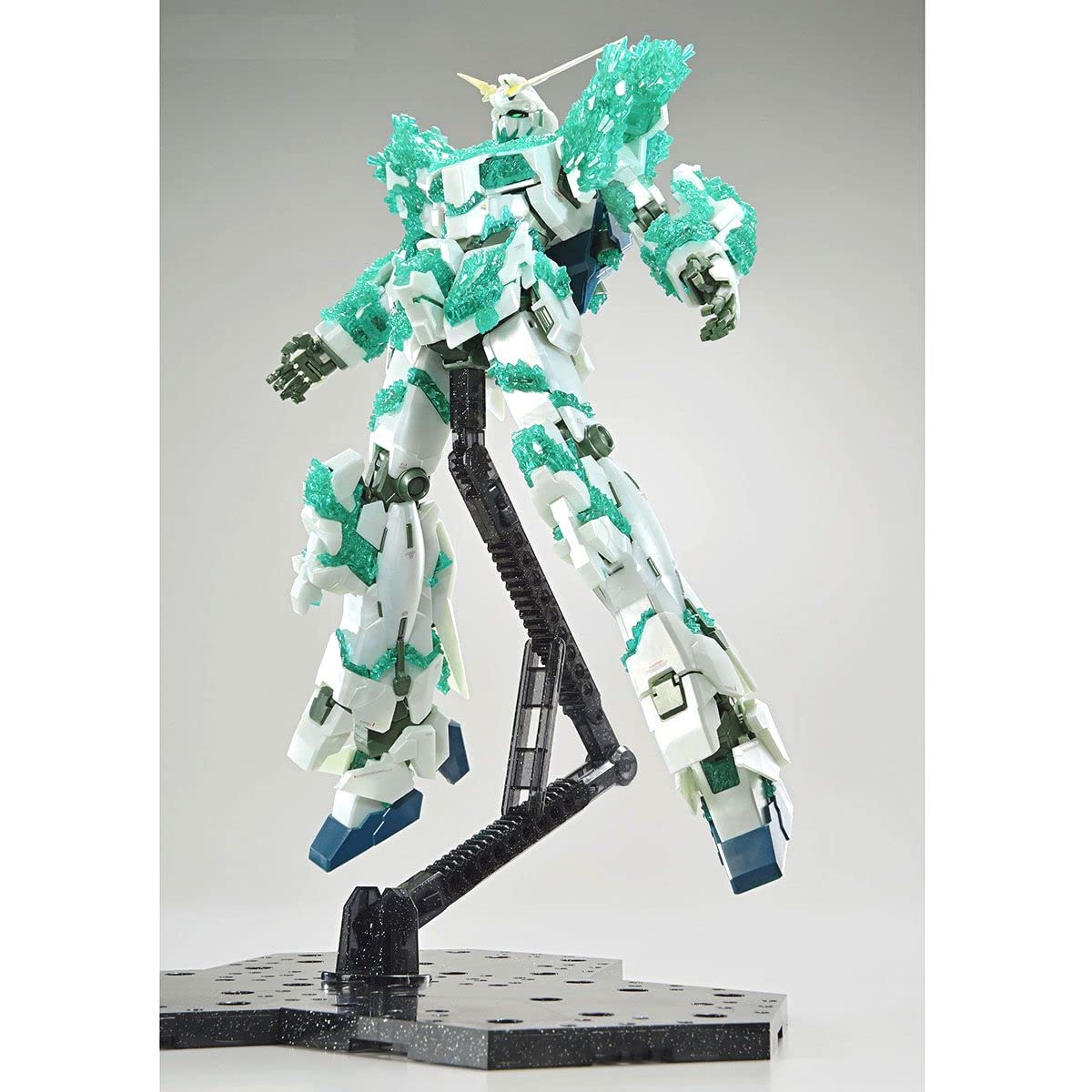 Bandai MG 1/100 Gundam Base Limited Unicorn Gundam Crystal of Light