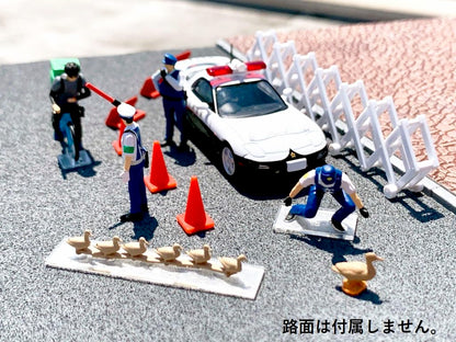 Tomytec Diocolle 64 Police Car Set with Accessories and Miniature Car- Japan Figure Store - #1 Bring To You The Best Japanese Goods