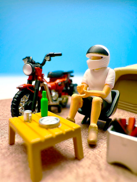 Tomytec Geocolle 64 Car Snap 30A Solo Camping Set with Honda CT125 Hunter Cub