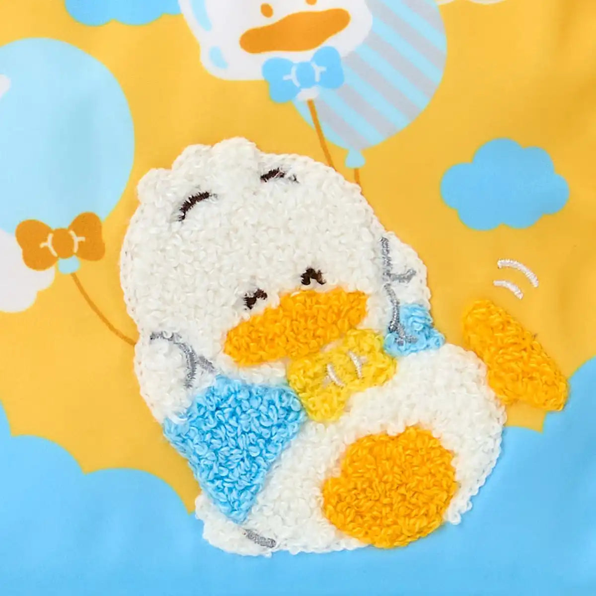 Sanrio Dreaming Balloon Peckle Duck Pouch for Ages 3+ Polyester Zinc Alloy