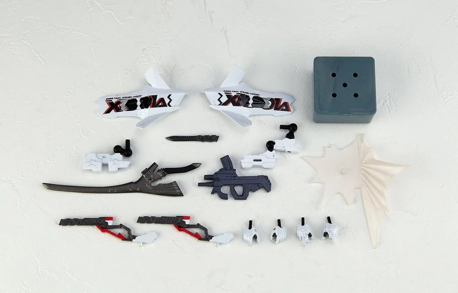 Kaiyodo Revoltech Muv-Luv Alternative Shiranui Type-02 Figure