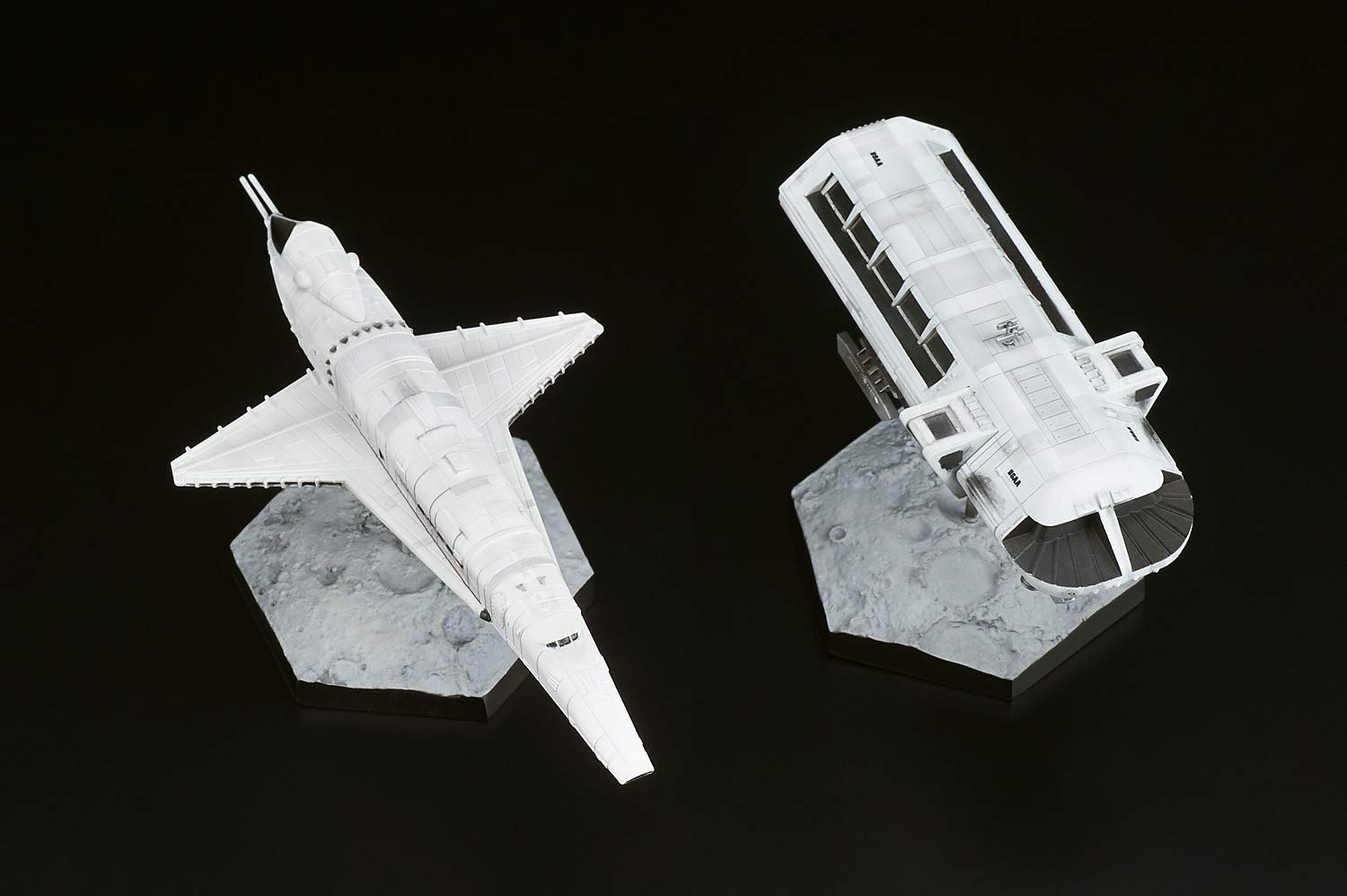 BELLFINE The Orion & Moon Bus Figure 2001: A Space Odyssey- Japan Figure Store - #1 Bring To You The Best Japanese Goods