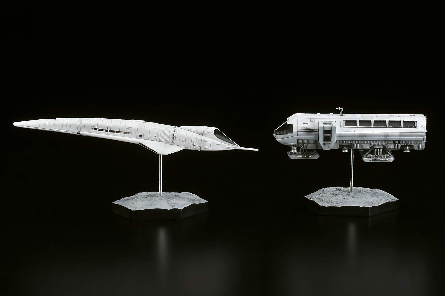 BELLFINE The Orion & Moon Bus Figure 2001: A Space Odyssey- Japan Figure Store - #1 Bring To You The Best Japanese Goods