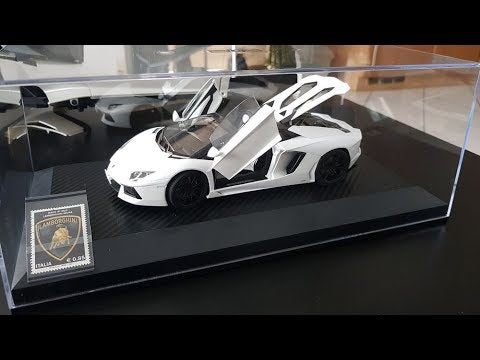 Aoshima Bunka Kyozai 1/24 Super Car Series No.12 Lamborghini Aventador Roadster