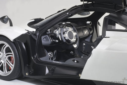 Autoart 1/12 Huayra White- Japan Figure Store - #1 Bring To You The Best Japanese Goods