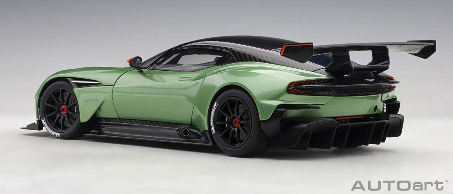 Autoart 1/18 Aston Martin Vulcan Metallic Green- Japan Figure Store - #1 Bring To You The Best Japanese Goods