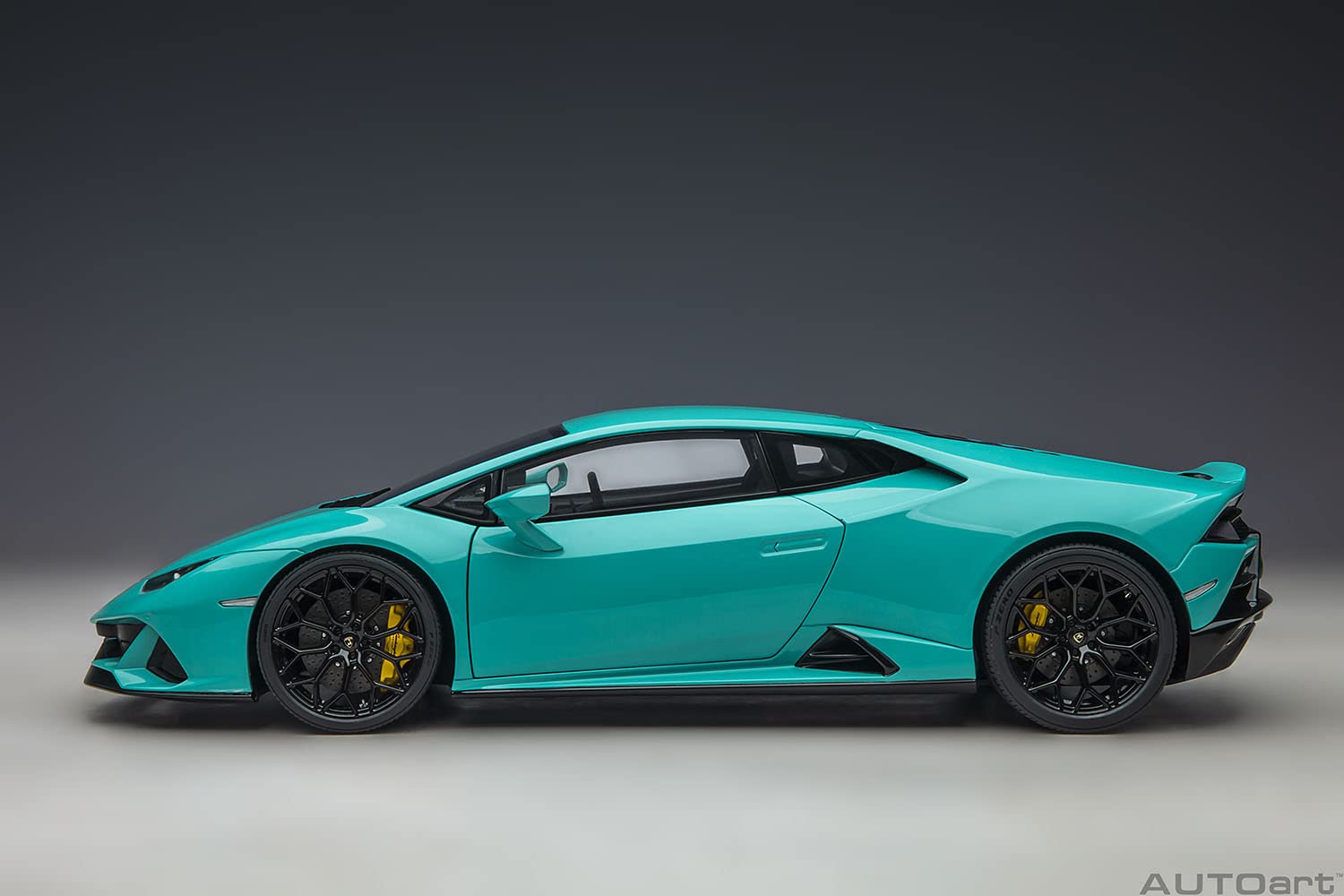 Autoart 1/18 Lamborghini Huracan Evo Turquoise Blue- Japan Figure Store - #1 Bring To You The Best Japanese Goods