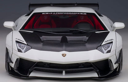 Autoart 1/18 LBWKS Aventador 79241 White/Black- Japan Figure Store - #1 Bring To You The Best Japanese Goods