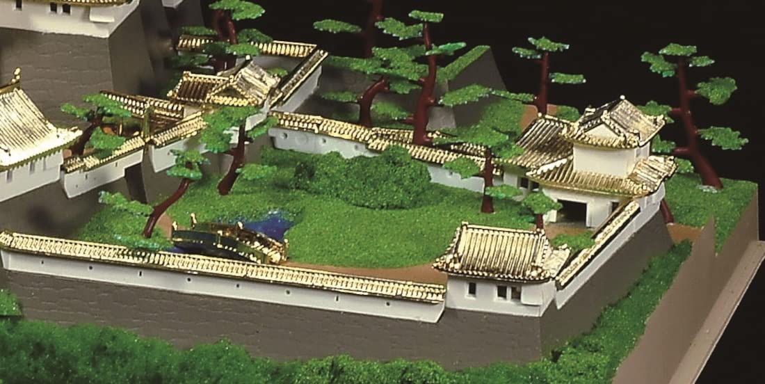 Doyusha 1/380 Japanese Famous Castle Deluxe Gold Himeji Castle Plastic Model Dg-1- Japan Figure Store - #1 Bring To You The Best Japanese Goods