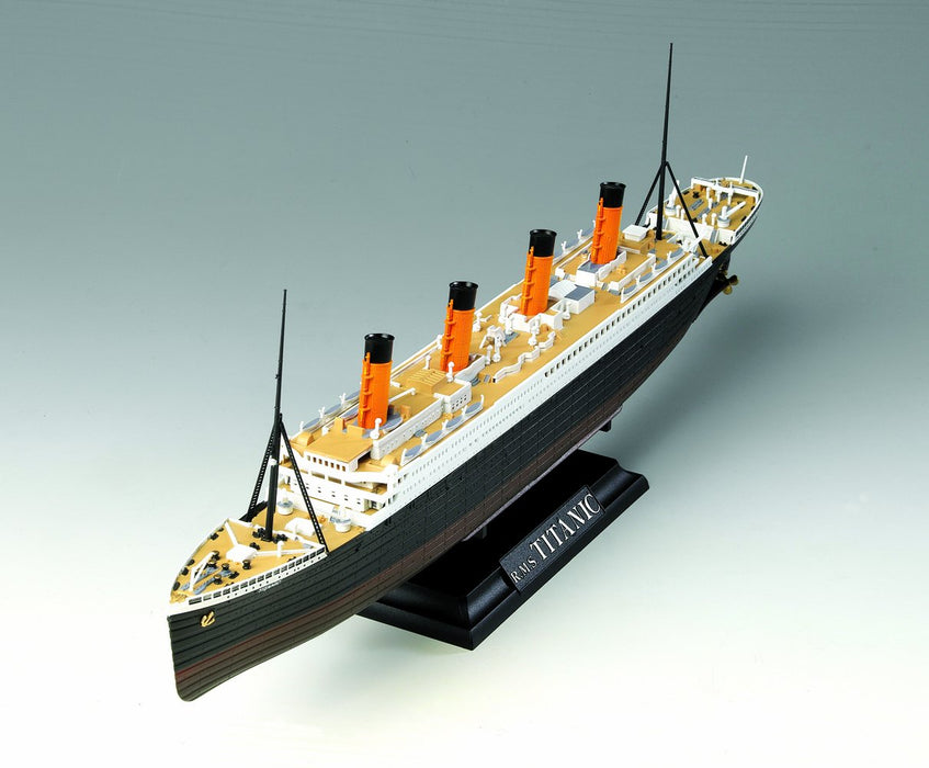 DOYUSHA 412718 R.M.S. Titanic With Led Light Set 1/700 Scale Plastic Kit- Japan Figure Store - #1 Bring To You The Best Japanese Goods